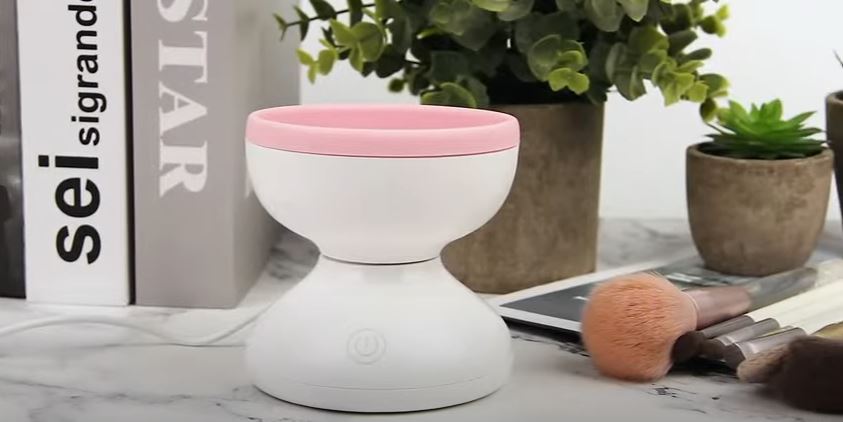 Load video: electric makeup brush cleaner